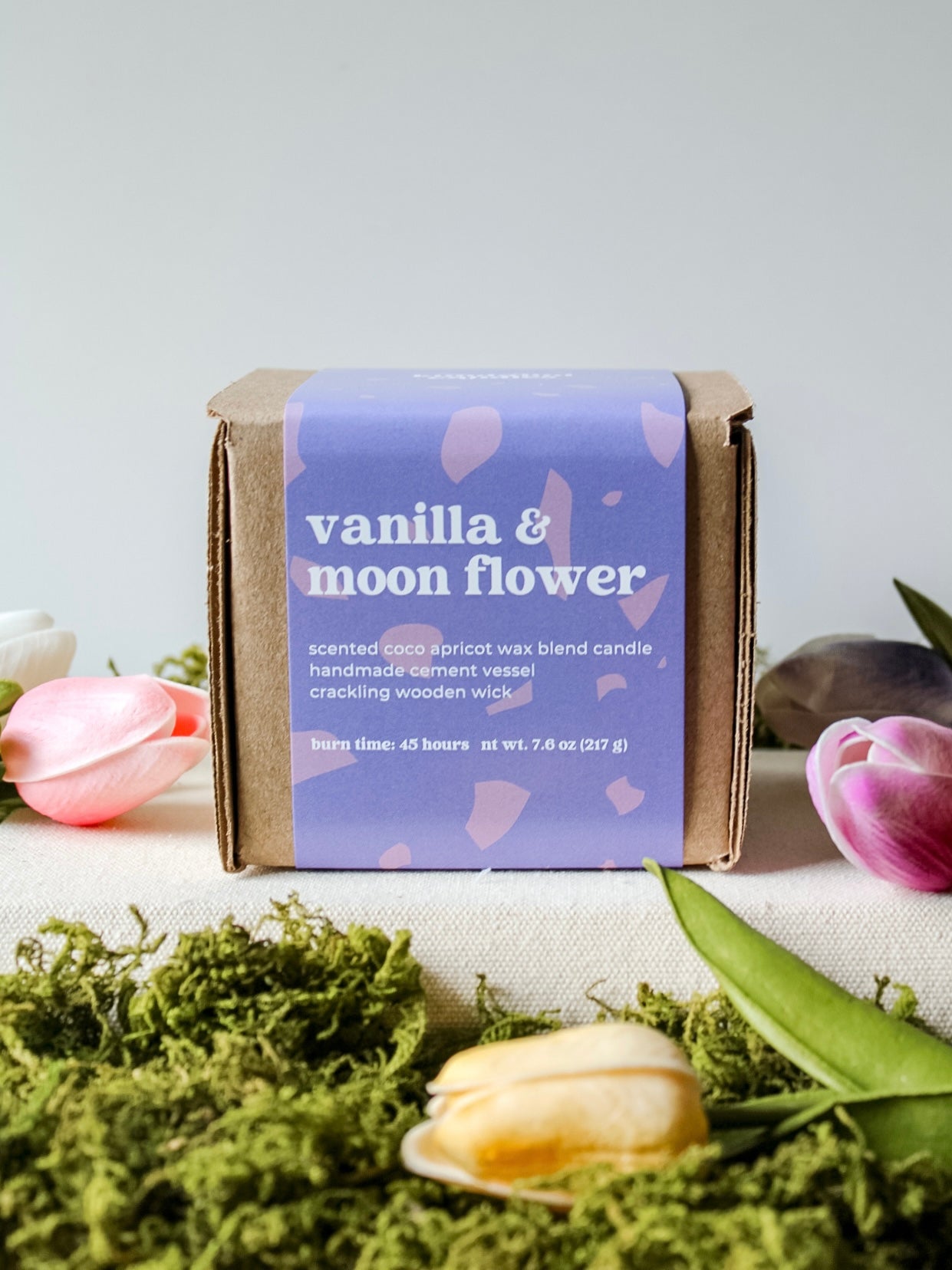 vanilla & moon flower candle